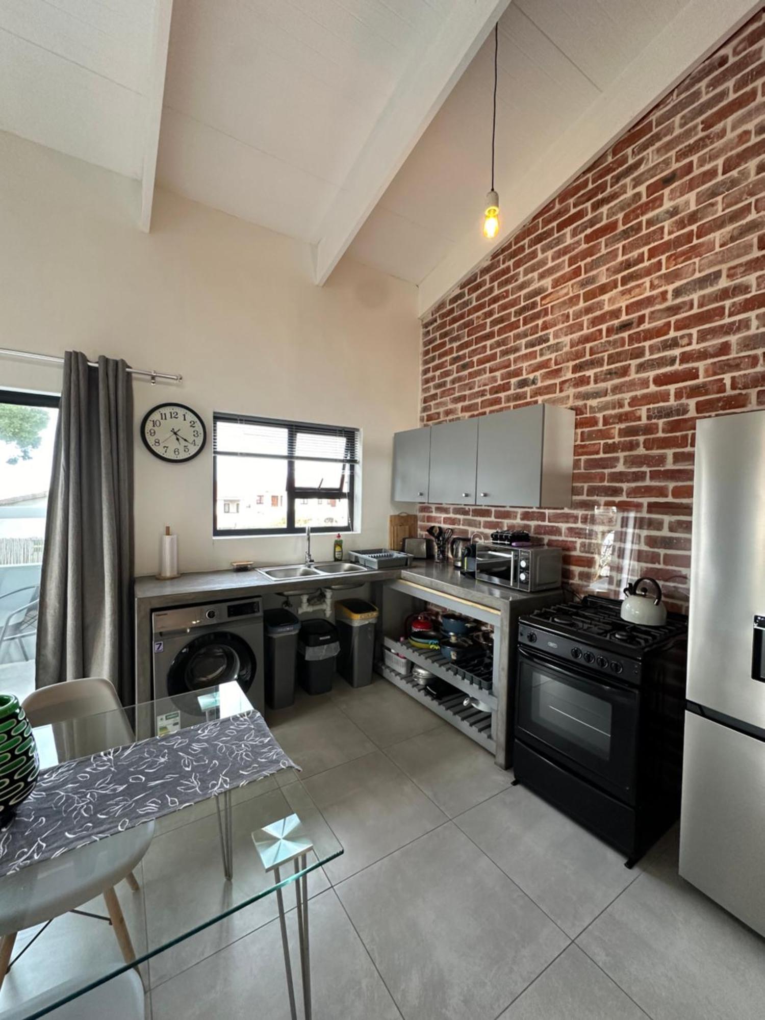 Modern Apartments Downtown Plettenberg Bay Exterior photo